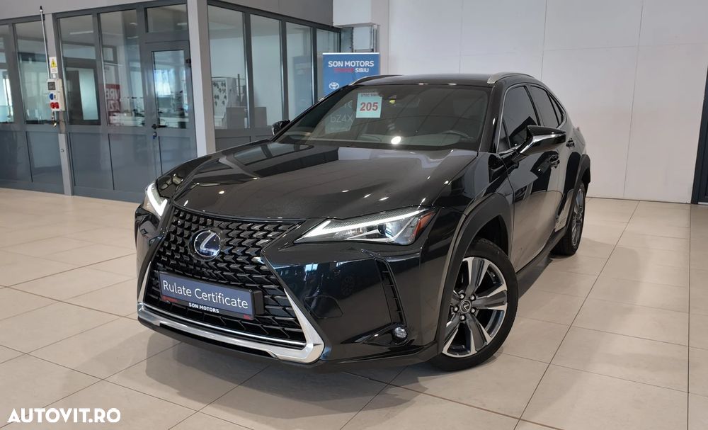 Lexus UX 250h - 4
