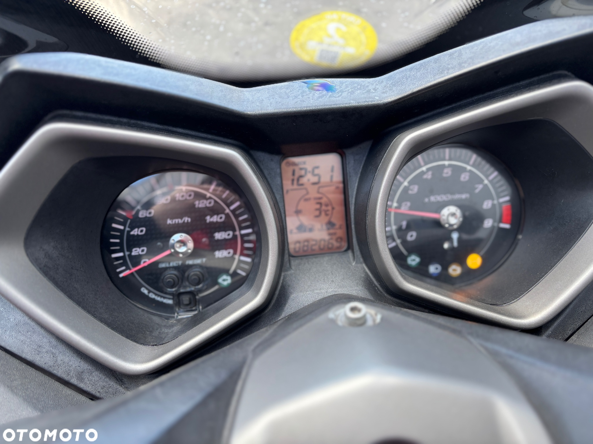 Yamaha X-max - 9