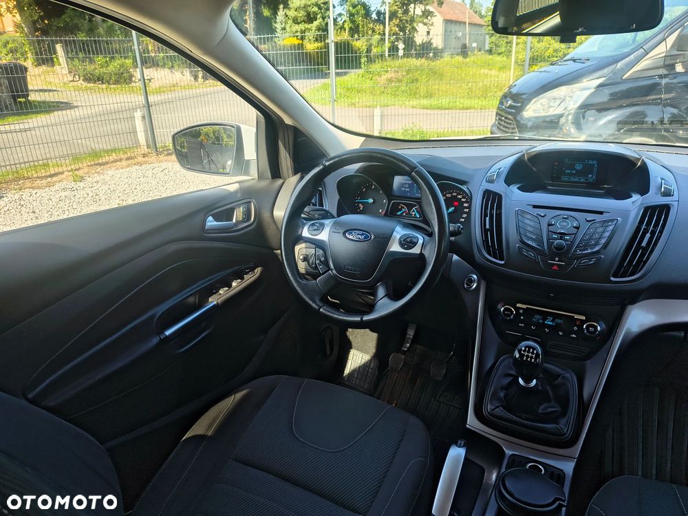 Ford Kuga 2.0 TDCi 2x4 Champions Edition - 24