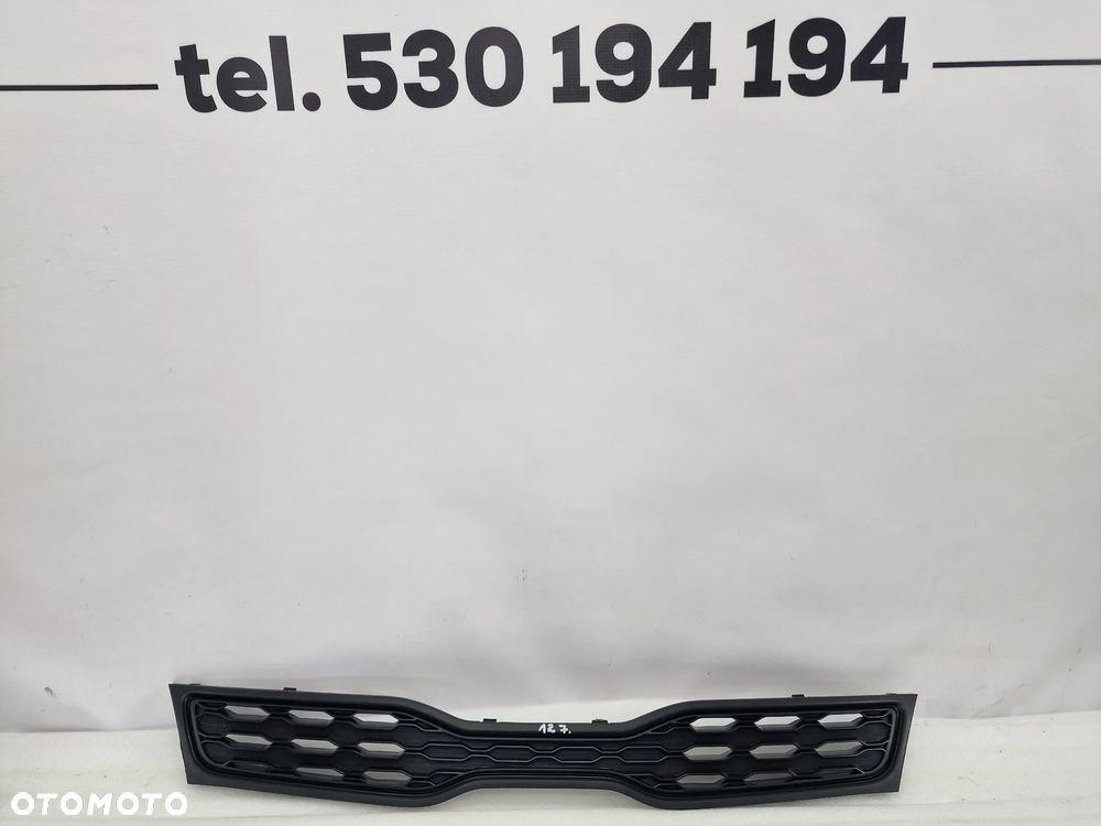 KIA RIO 3 III 11- ATRAPA / GRILL / KRATKA ŚRODKOWA ZDERZAKA PRZEDNIEGO PRZÓD , NR 86351-1W200 , NR AUKCJI KR127 - 1