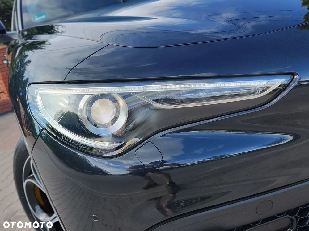 Alfa Romeo Stelvio 2.0 Turbo 16V AT8-Q4 Lusso Ti - 7