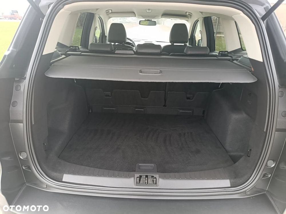 Ford Kuga 1.5 EcoBoost 2x4 Titanium - 29