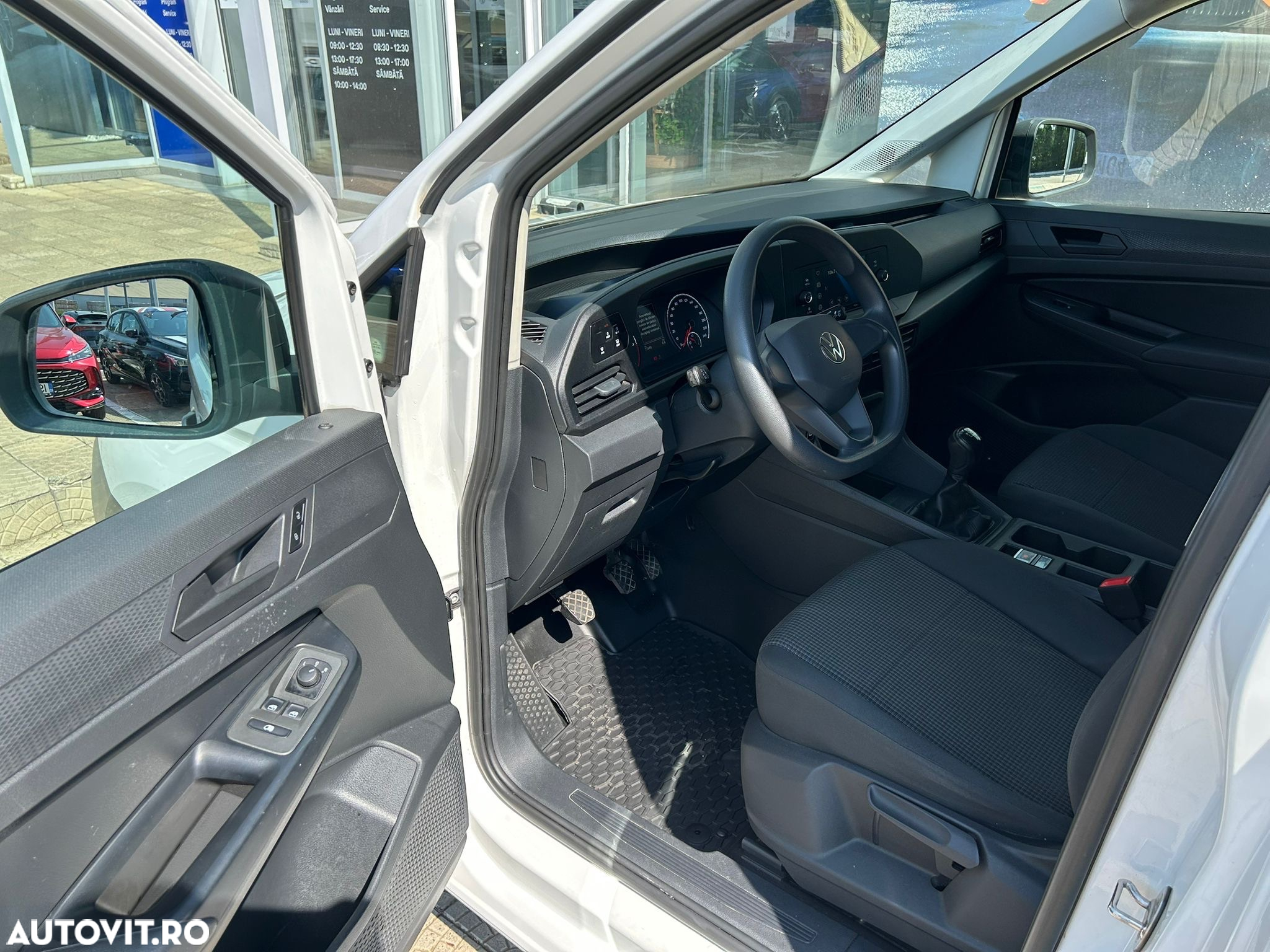 Volkswagen Caddy Cargo - 11