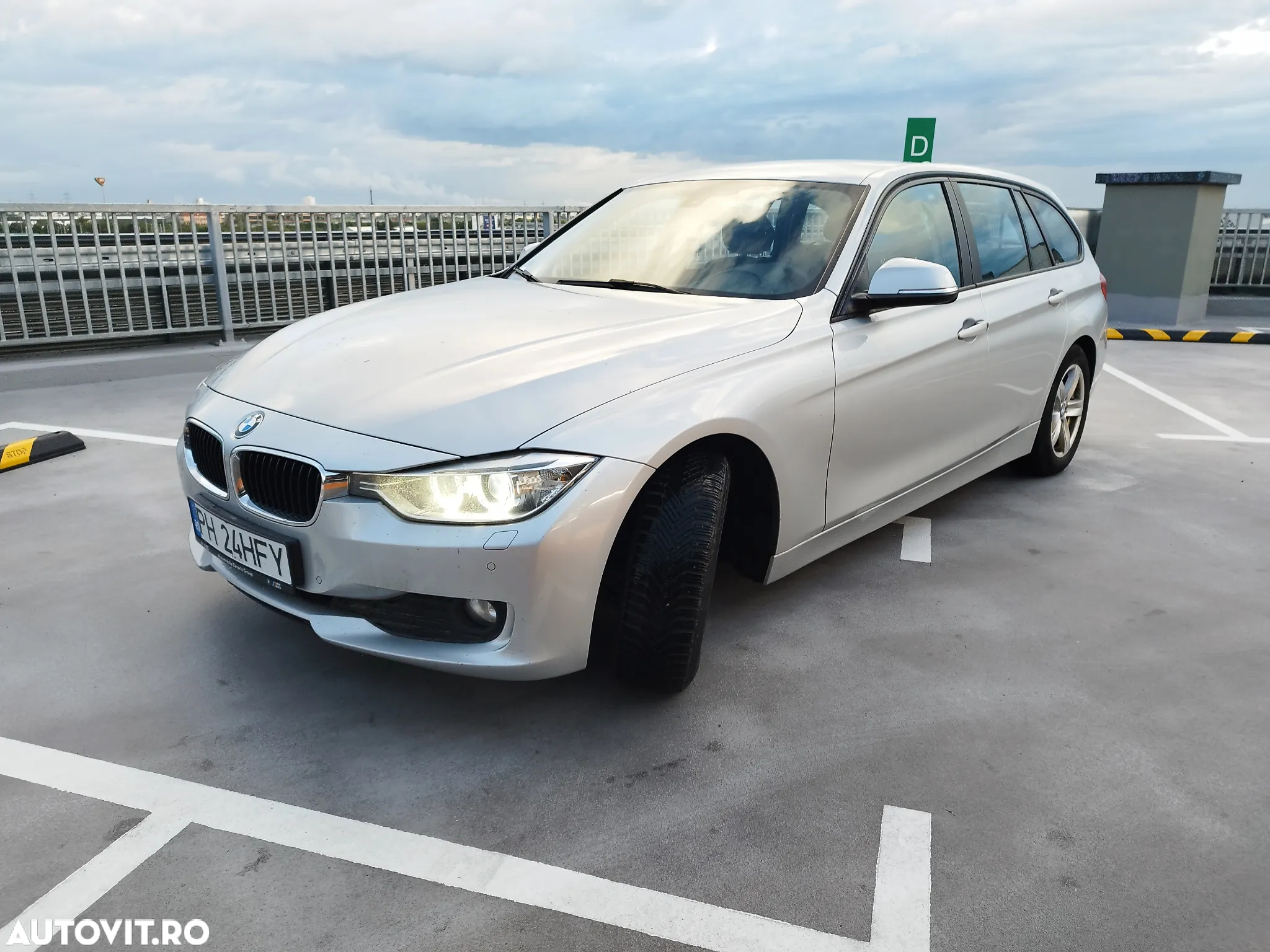 BMW Seria 3 320d Touring Aut. Efficient Dynamics Edition Blue Perf. Sport Line - 4