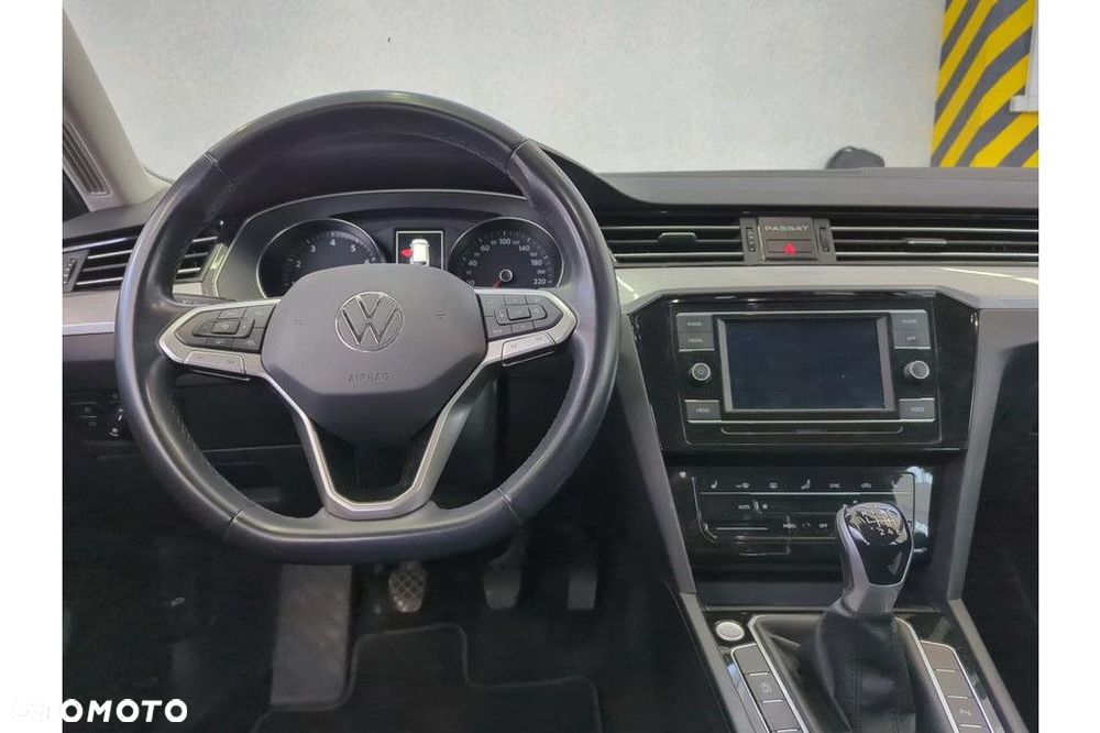 Volkswagen Passat Variant 1.5 TSI EVO Business - 8