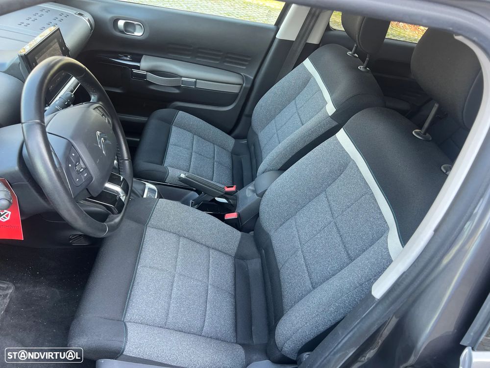 Citroën C4 Cactus 1.2 PureTech Shine EAT6 - 18