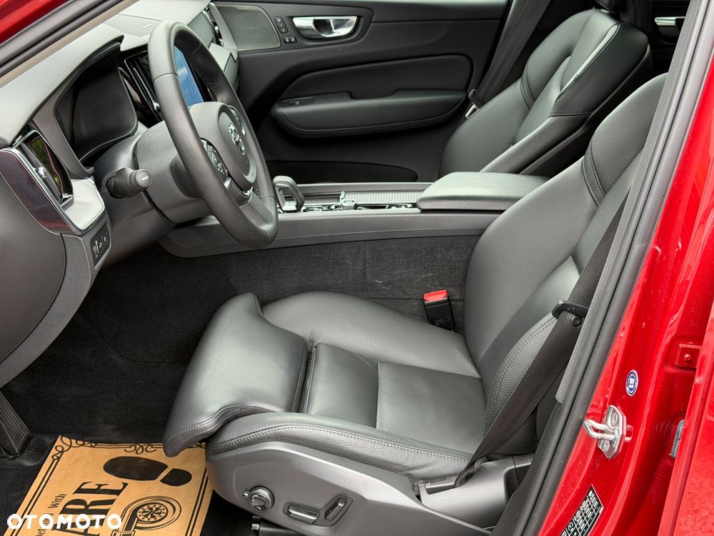 Volvo XC 60 T6 Plug-In Hybrid AWD Inscription - 18