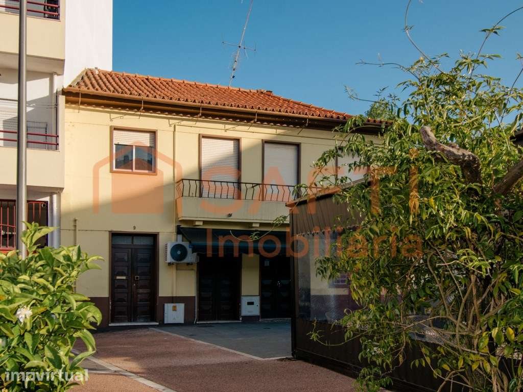 Prédio misto composto por comércio e apartamento T2+1 - Centro de P... - Grande imagem: 3/28