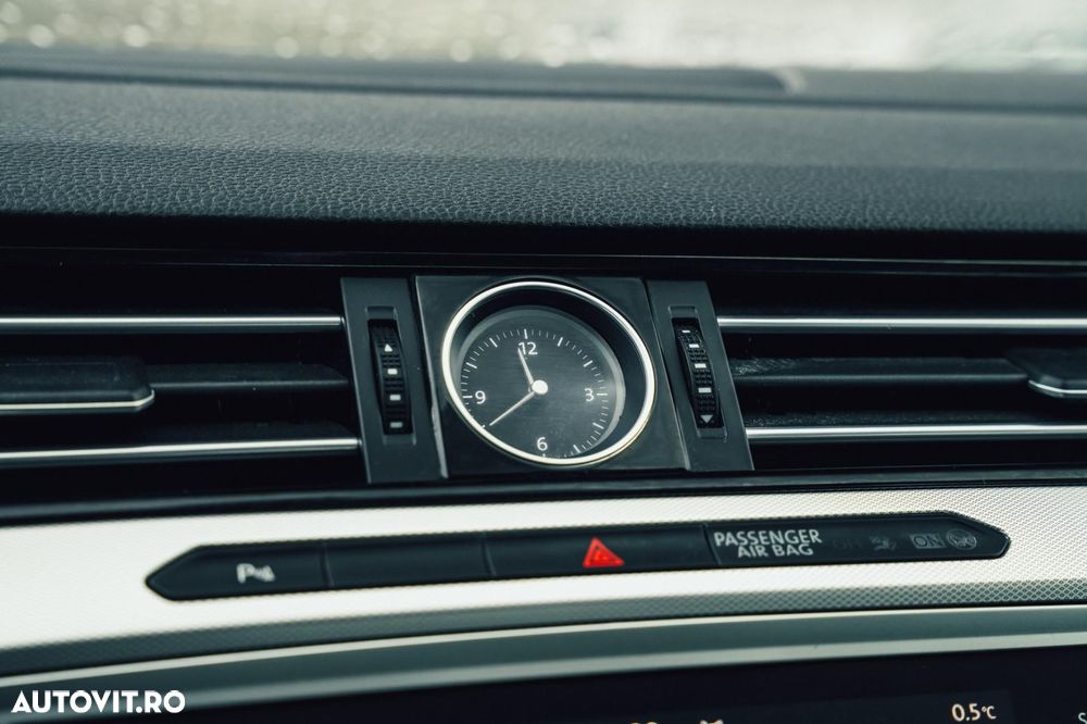 Volkswagen Passat - 18
