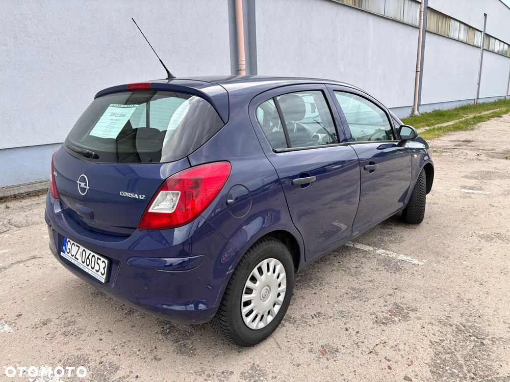 Opel Corsa 1.2 16V Essentia - 3