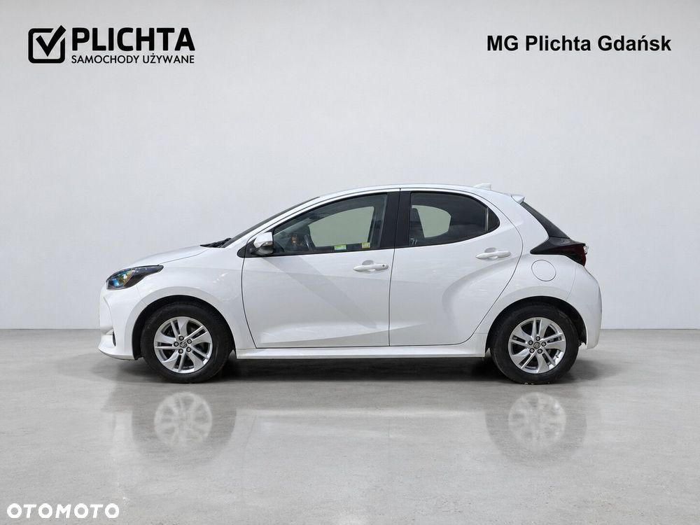 Toyota Yaris 2024 photo 2
