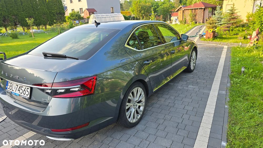 Skoda Superb 2.0 TDI SCR 4x4 L&K DSG - 11