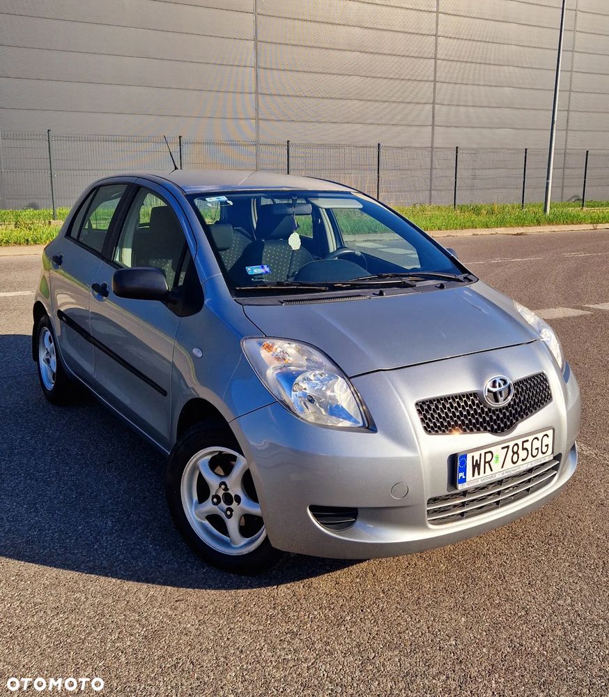Toyota Yaris 1.3 Sol - 1