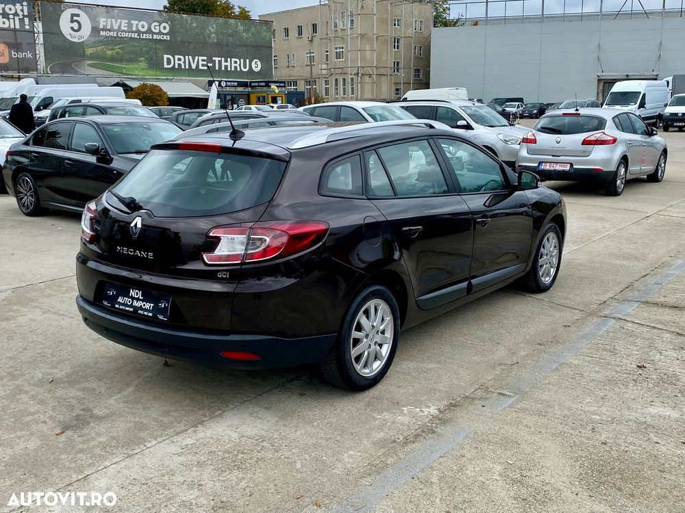 Renault Megane ENERGY dCi 110 Start & Stop Paris - 10
