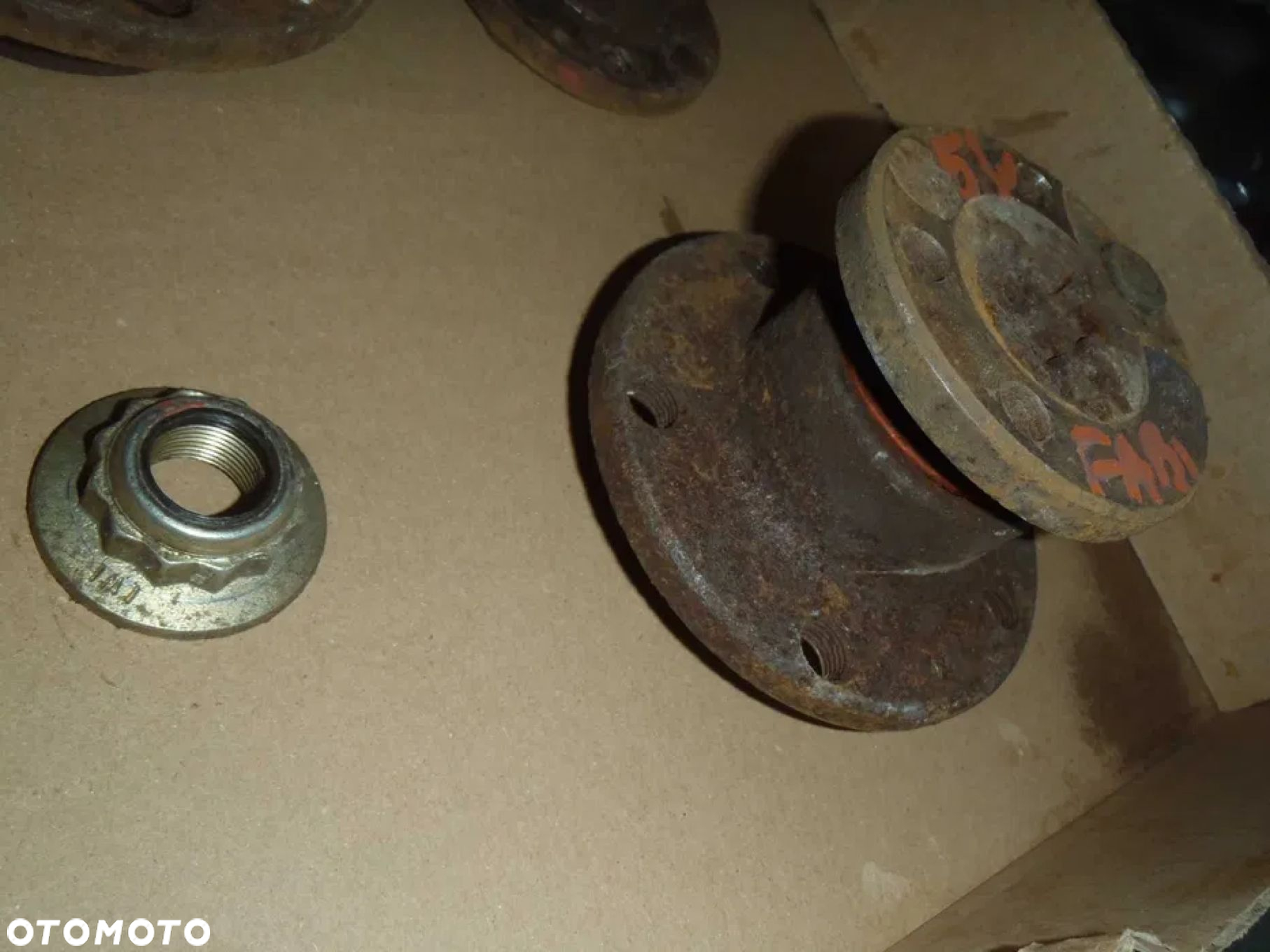 piasta zwrotnica czop łożysko śruba tył zawieszenie skoda fabia 5x110 - 4