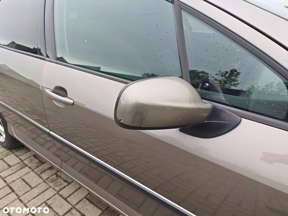 Peugeot 407 - 23