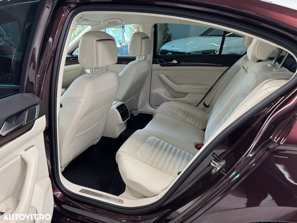 Volkswagen Passat 2.0 TDI (BlueMotion Technology) DSG Highline - 8