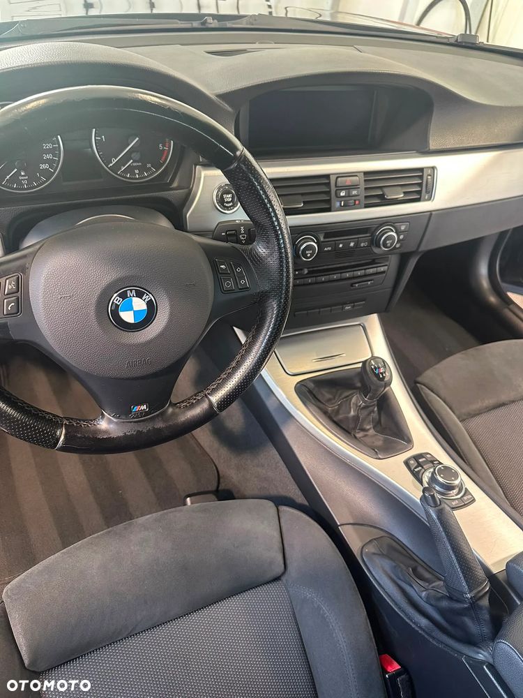 BMW Seria 3 320d DPF - 8