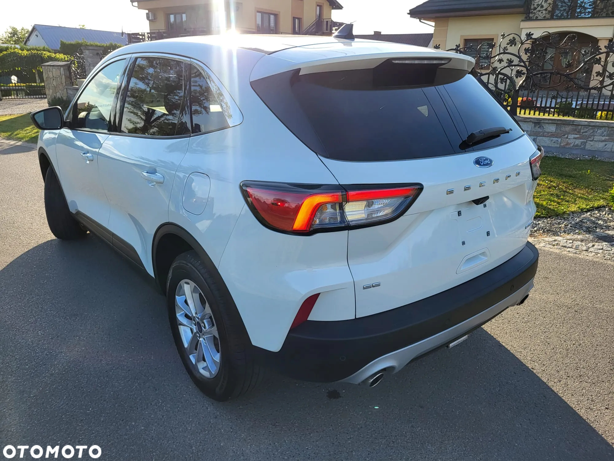 Ford Kuga - 14