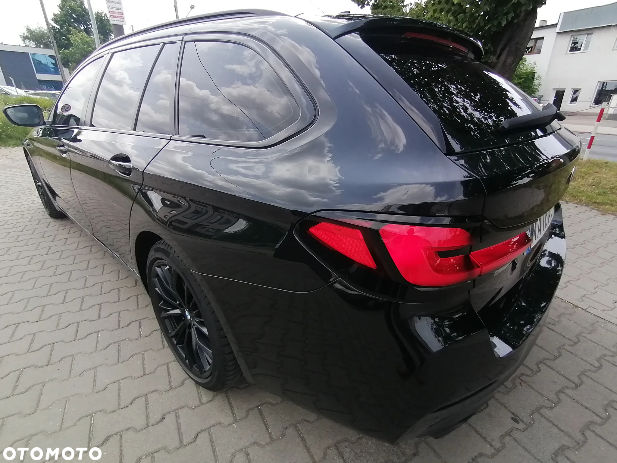 BMW Seria 5 520d Touring M Sport Edition - 9