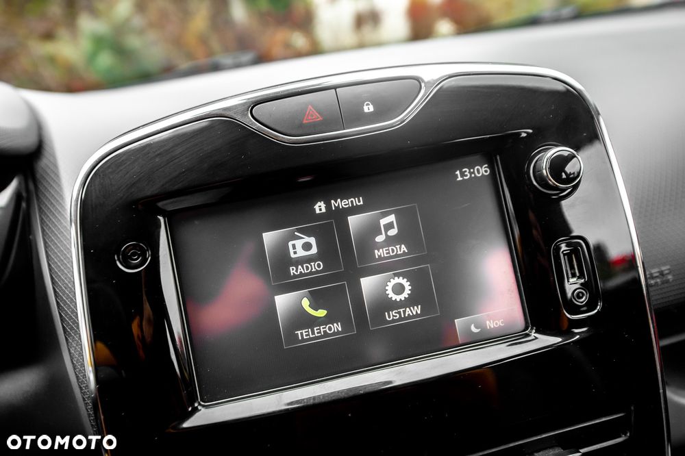 Renault Clio TCe 200 EDC Sport R.S - 31