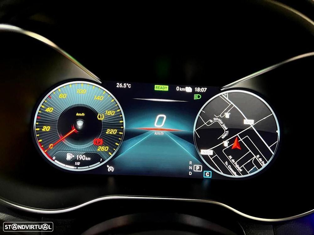 Mercedes-Benz GLC 300 - 36