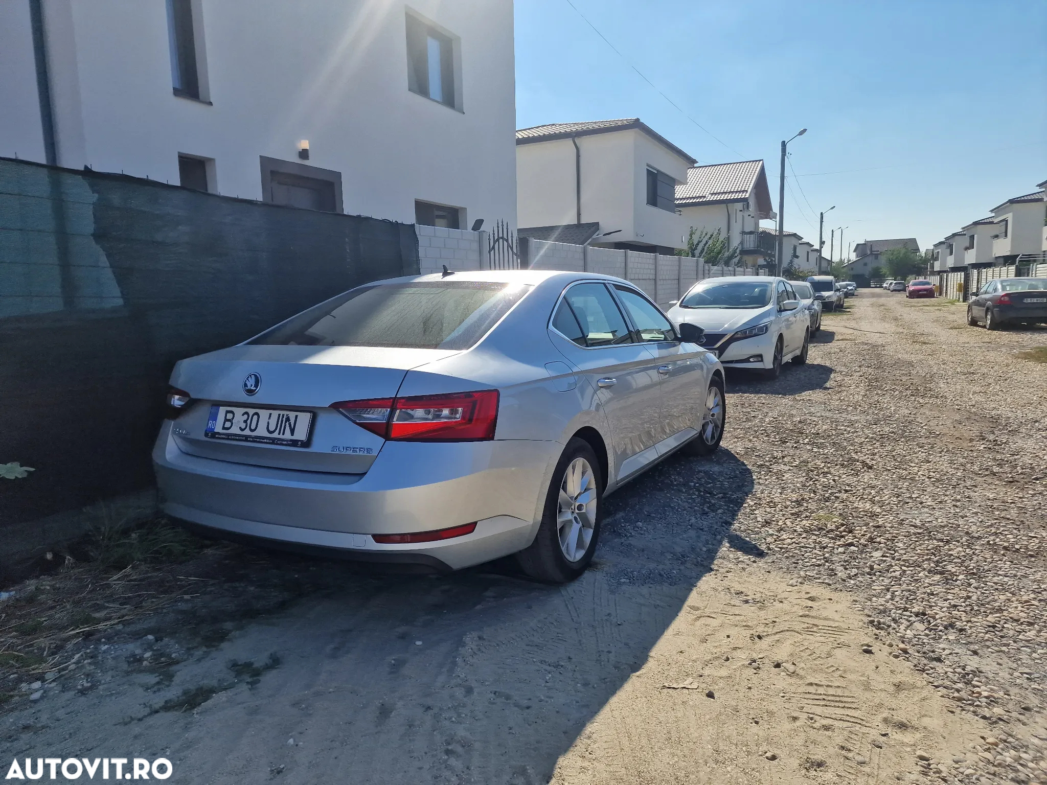 Skoda Superb 2.0 TDI DSG Ambition - 3