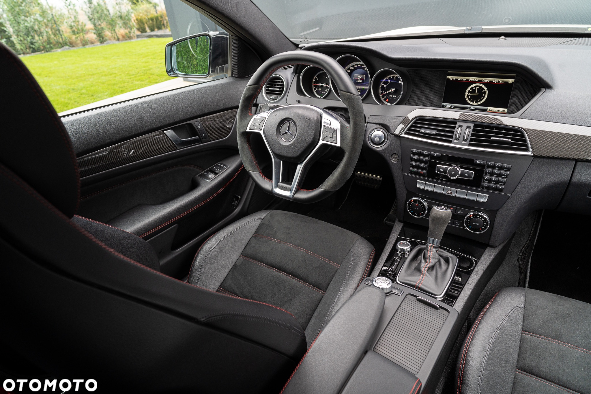 Mercedes-Benz Klasa C 63 AMG - 27