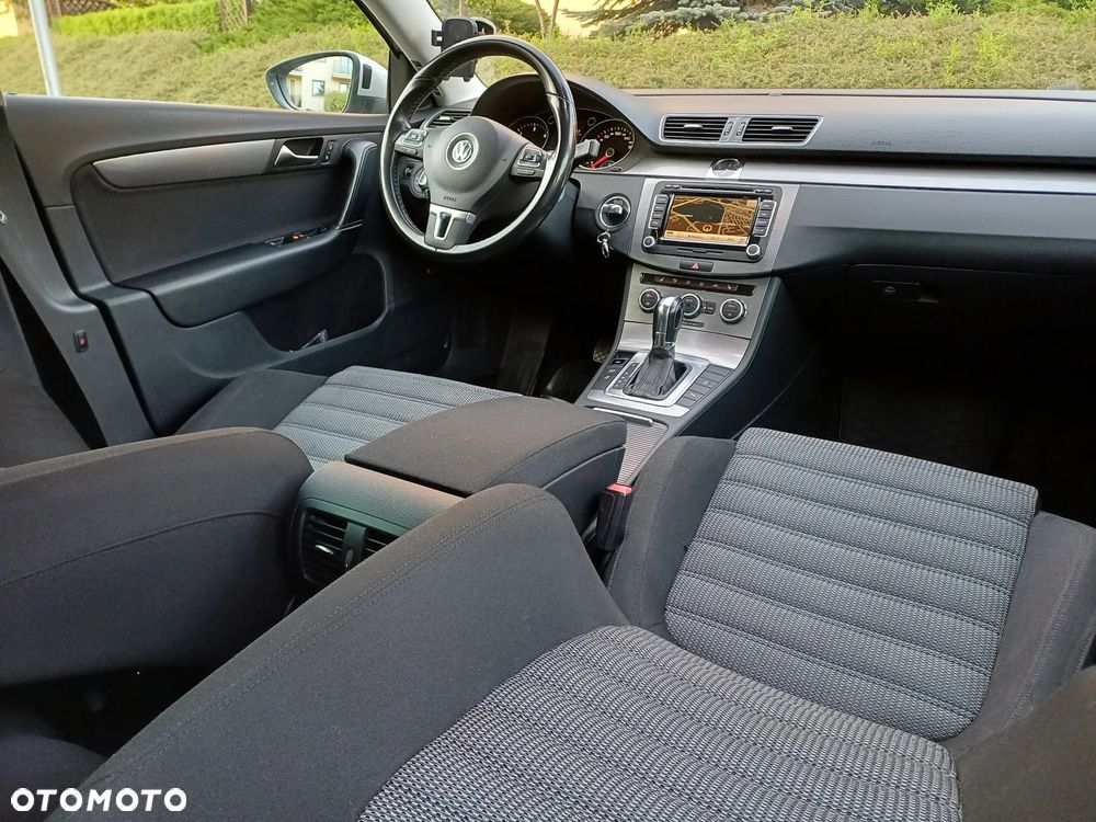 Volkswagen Passat 2.0 TDI Comfortline DSG - 15