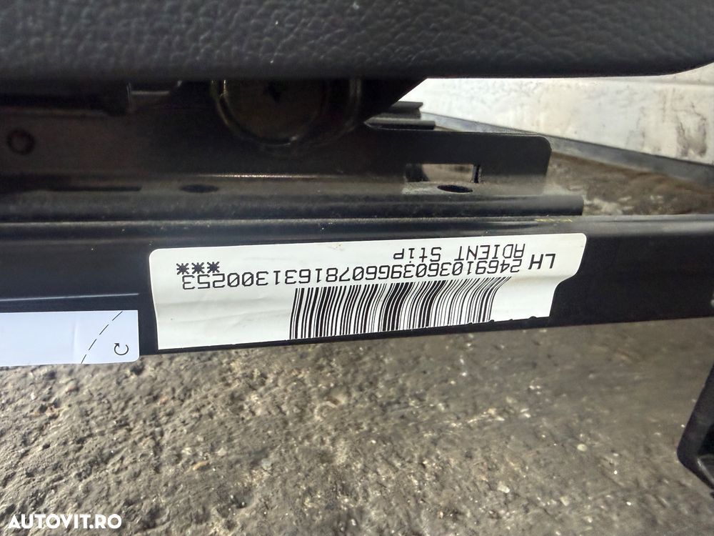 Set Scaune Față Sport Mercedes B-Class W246 (2017) Pachet AMG – Încălzite, Piele + Alcantara Recaro - 11