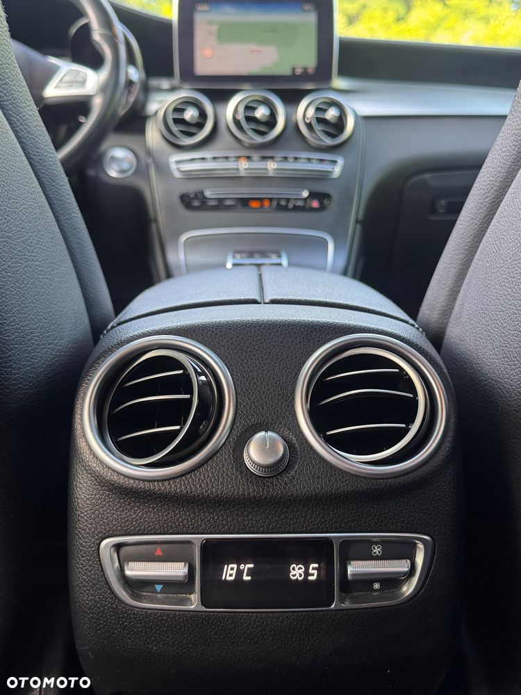 Mercedes-Benz GLC - 27