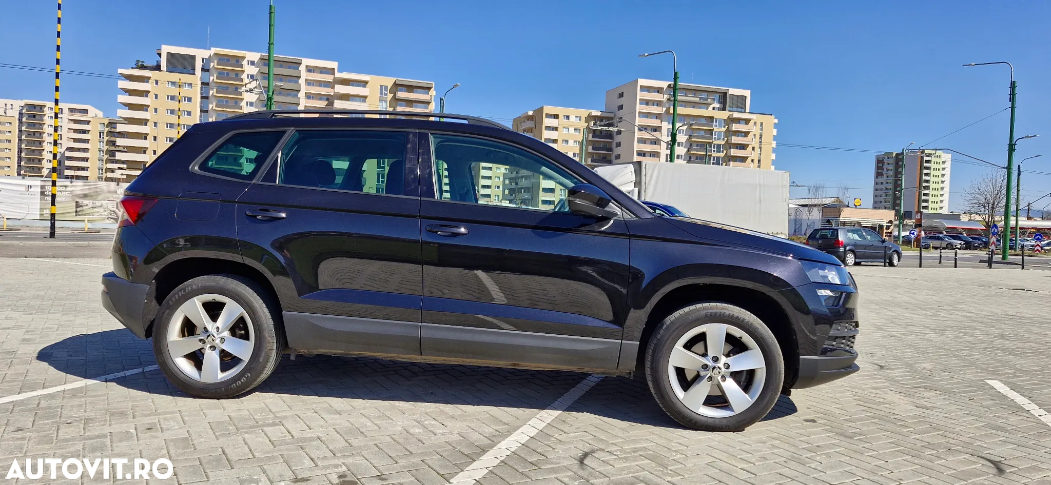 Skoda Karoq 2.0 TDI SCR DSG Ambition - 19