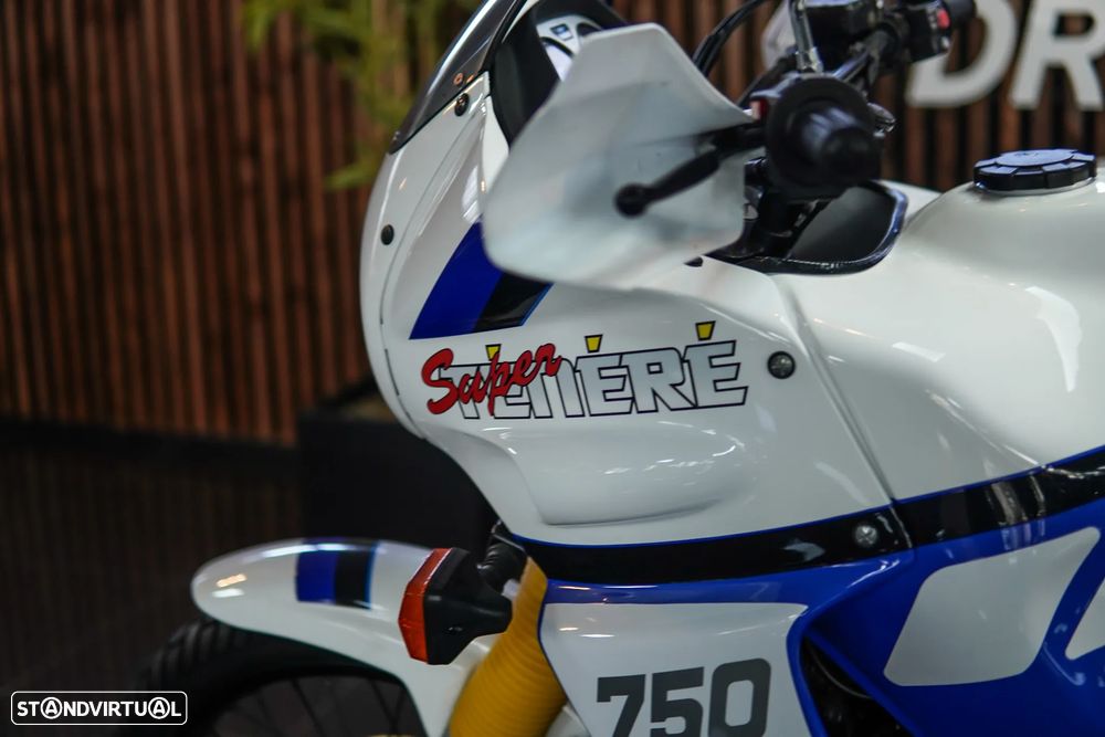 Yamaha XT750Z Super Tenere - 3