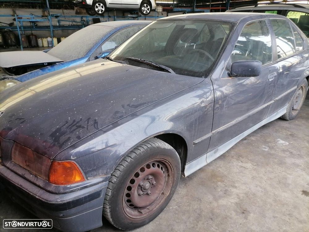 FAROLIM TRASEIRO DIREITO BMW 3 1992 - - 4