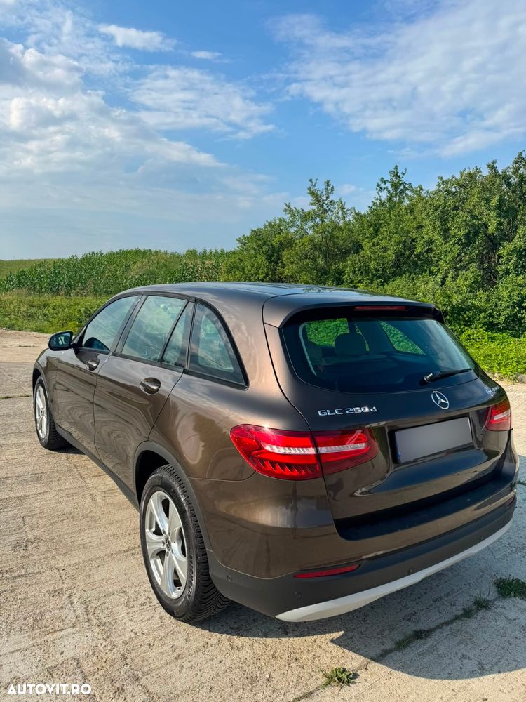 Mercedes-Benz GLC - 6