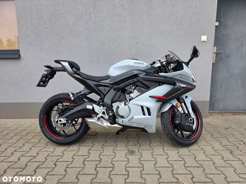 CFMoto 675SR - 22