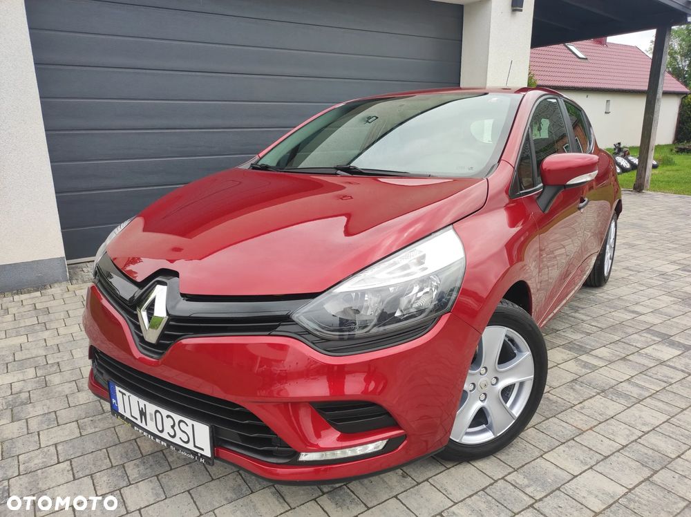 Renault Clio - 25