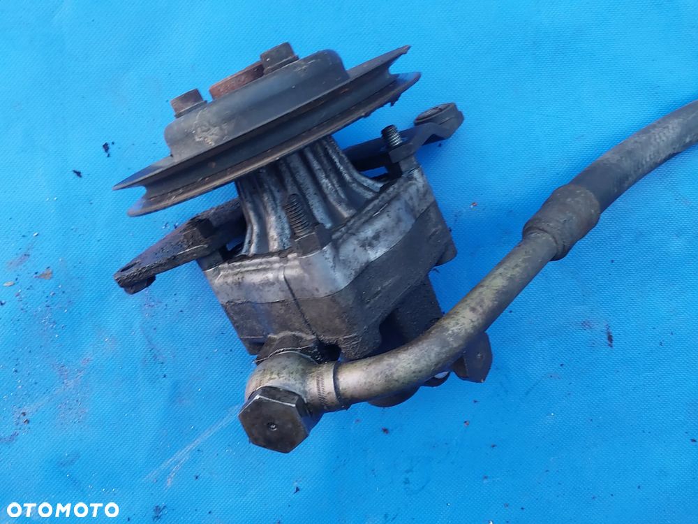 Pompa wspomagania kierownicy Audi 80 B3 B4 050145155A przewód - 1