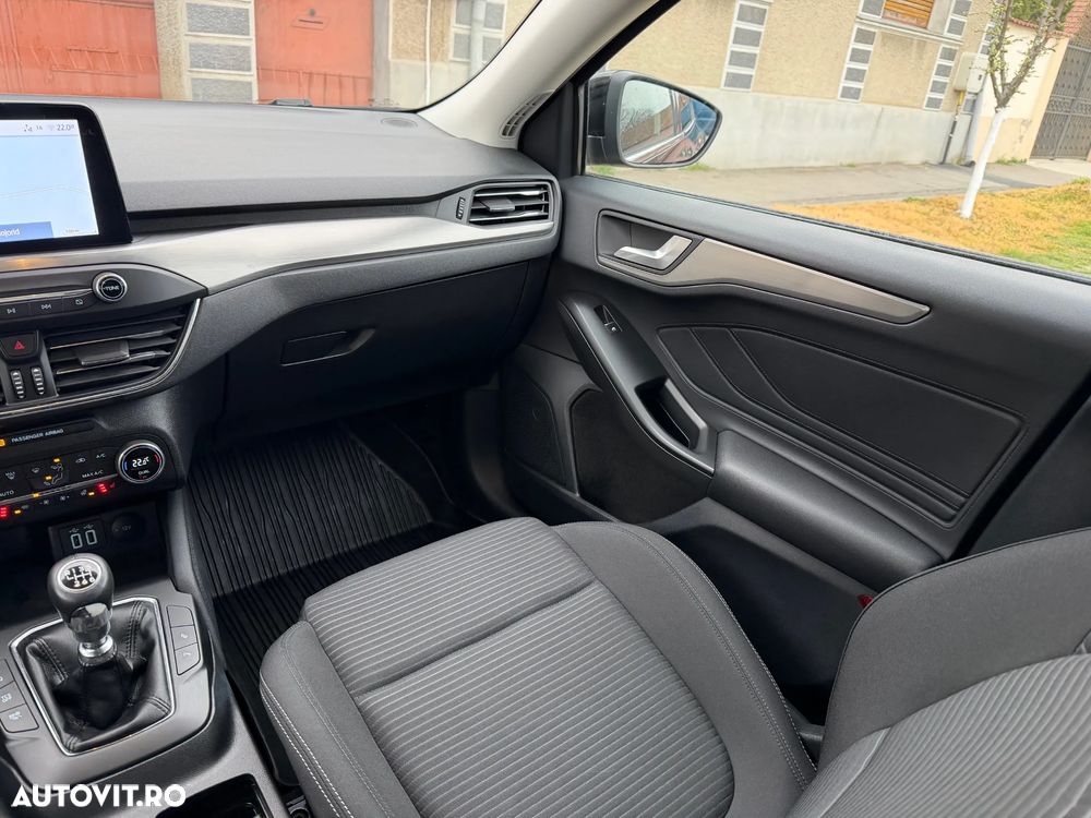 Ford Focus 1.5 EcoBlue Titanium Business - 17