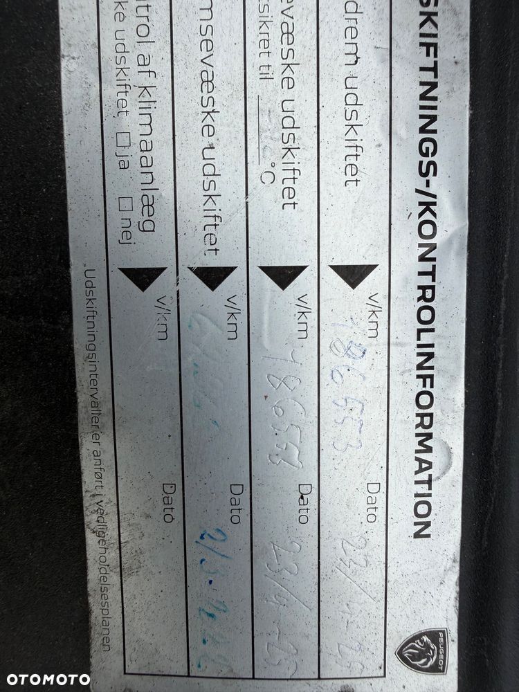 Peugeot 308 BlueHDi 130 Stop & Start Allure Pack - 18