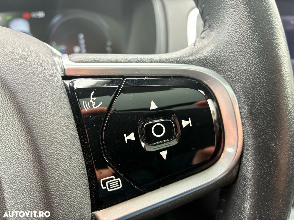 Volvo XC 90 - 37
