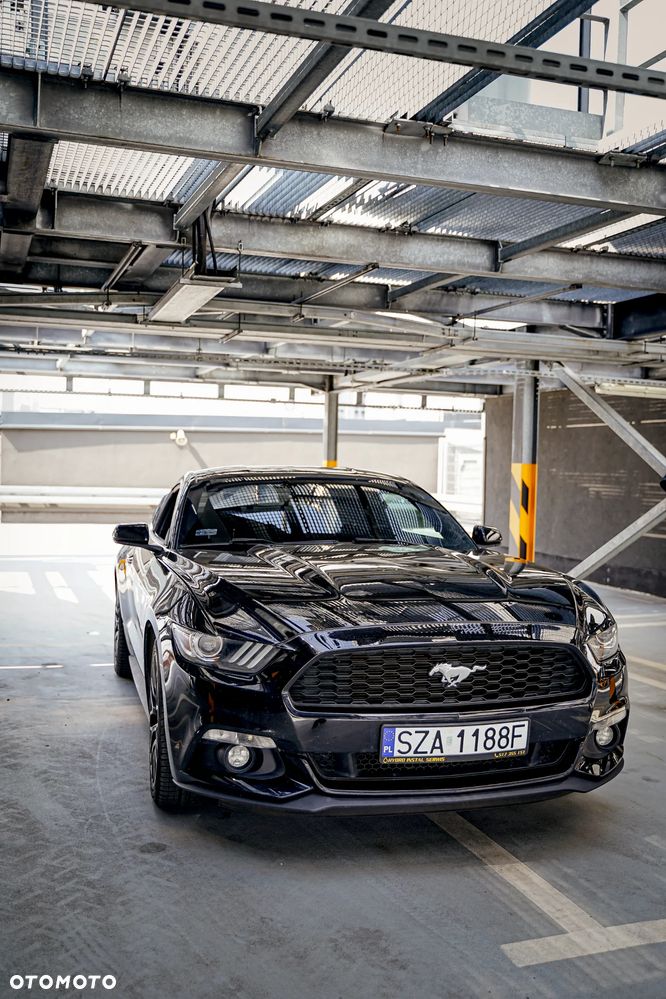 Ford Mustang 3.7 V6 - 1