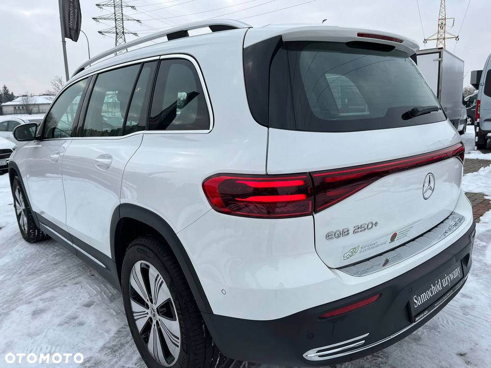 Mercedes-Benz EQB 250 70.5kWh Progressive 7os - 37