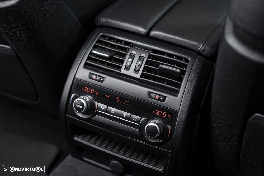 BMW 535 d xDrive Pack M Auto - 33