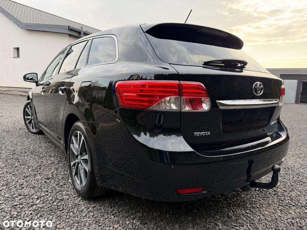 Toyota Avensis 1.8 Executive - 7