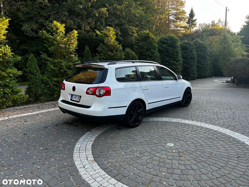 Volkswagen Passat Variant 2.0 Turbo FSI Automatik Individual - 3