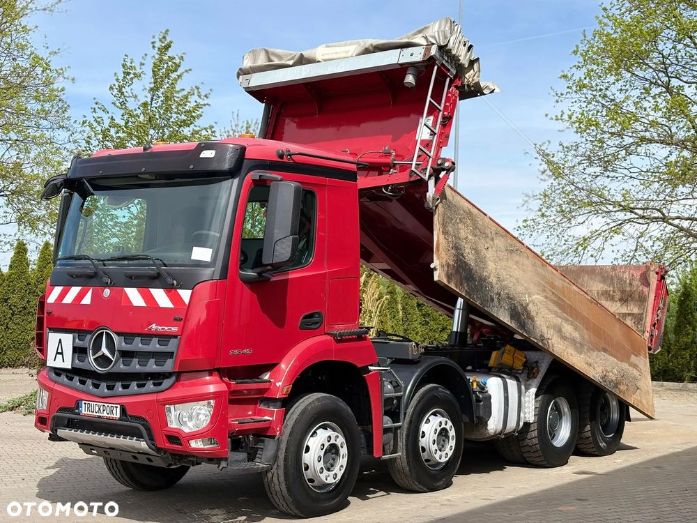 Mercedes-Benz AROCS 3243 8x4 WYWROTKA TRÓJSTRONNA Z BORDMATIKIEM - 1