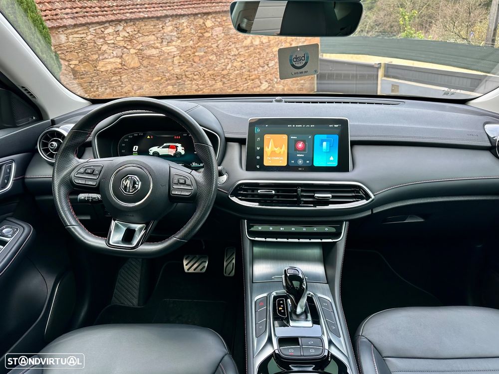 MG EHS 1.5T-GDI PHEV Luxury - 12