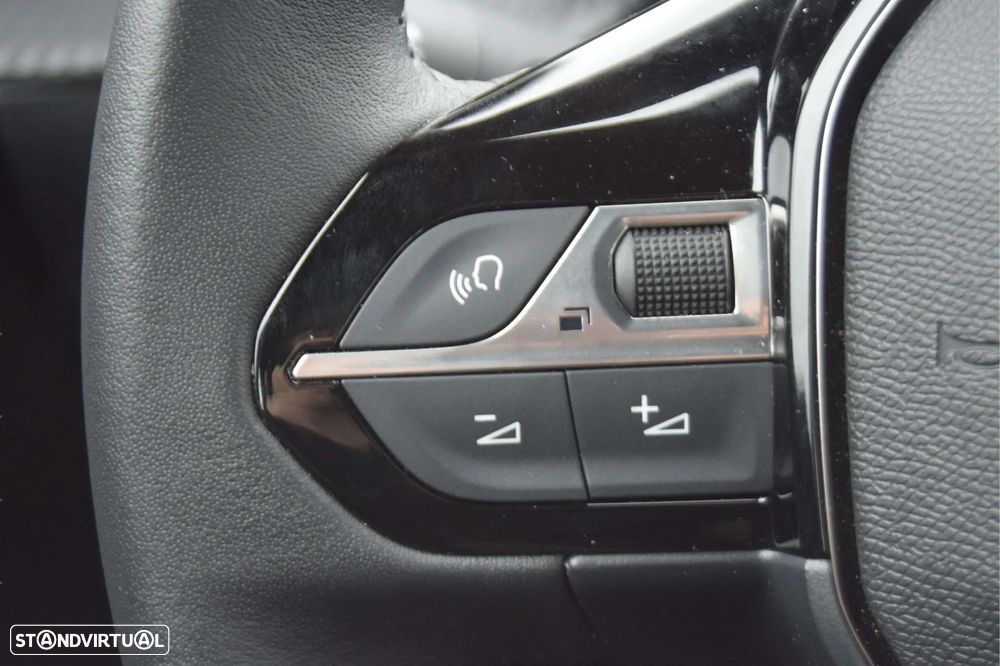 Peugeot 2008 1.2 PureTech Style - 20
