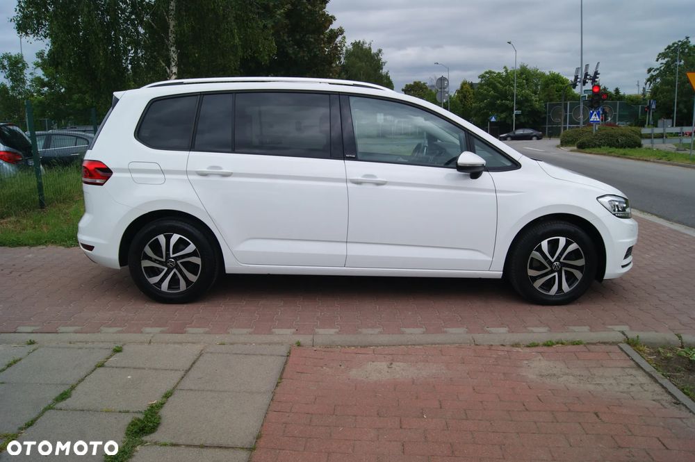 Volkswagen Touran 2.0 TDI SCR DSG ACTIVE - 4